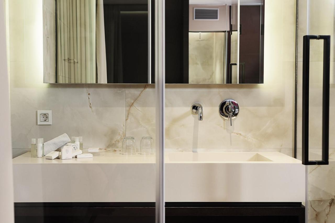 Maccani Black Luxury Suites Belgrade Luaran gambar