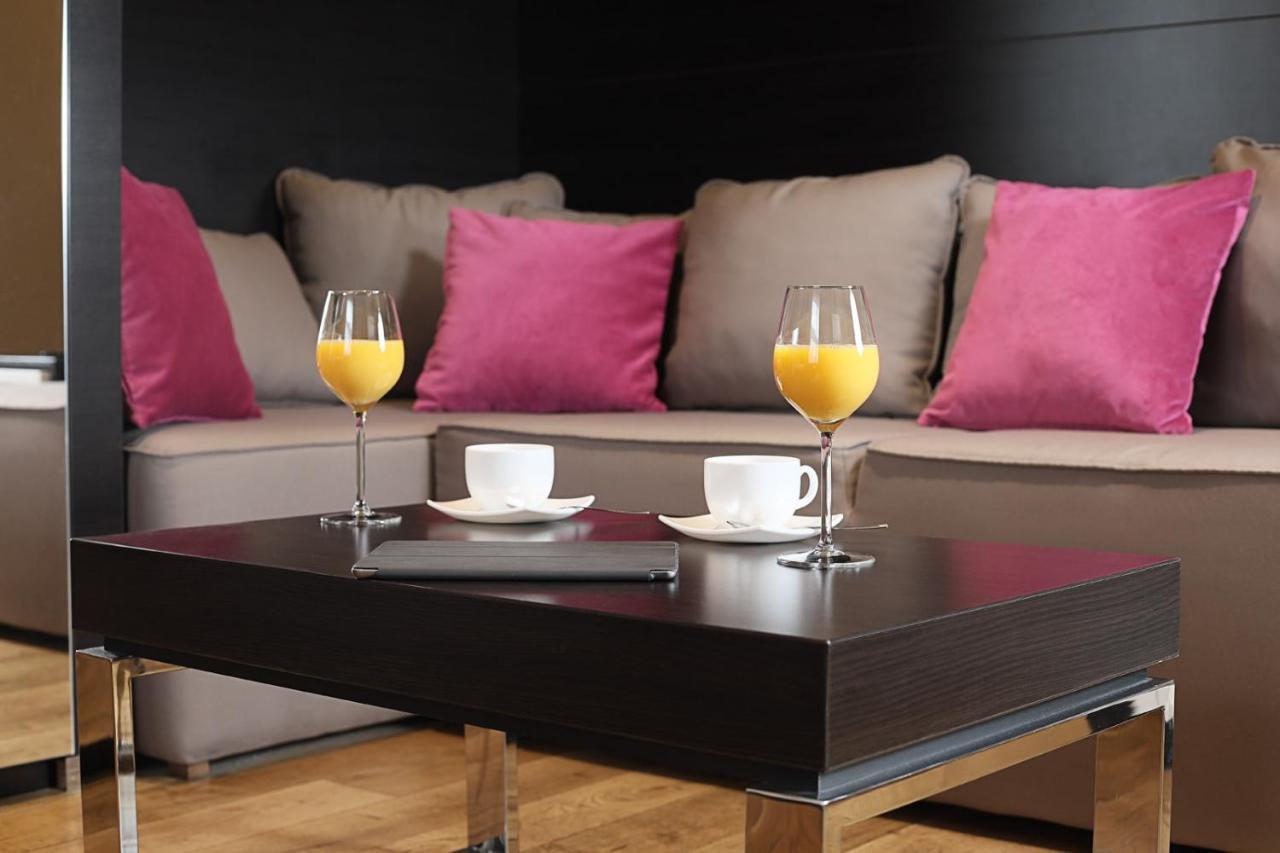Maccani Black Luxury Suites Belgrade Luaran gambar