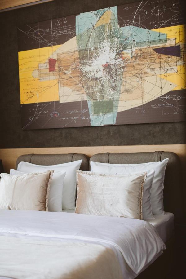 Maccani Black Luxury Suites Belgrade Luaran gambar