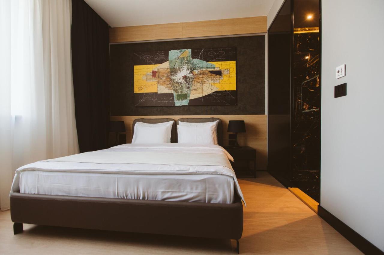 Maccani Black Luxury Suites Belgrade Luaran gambar