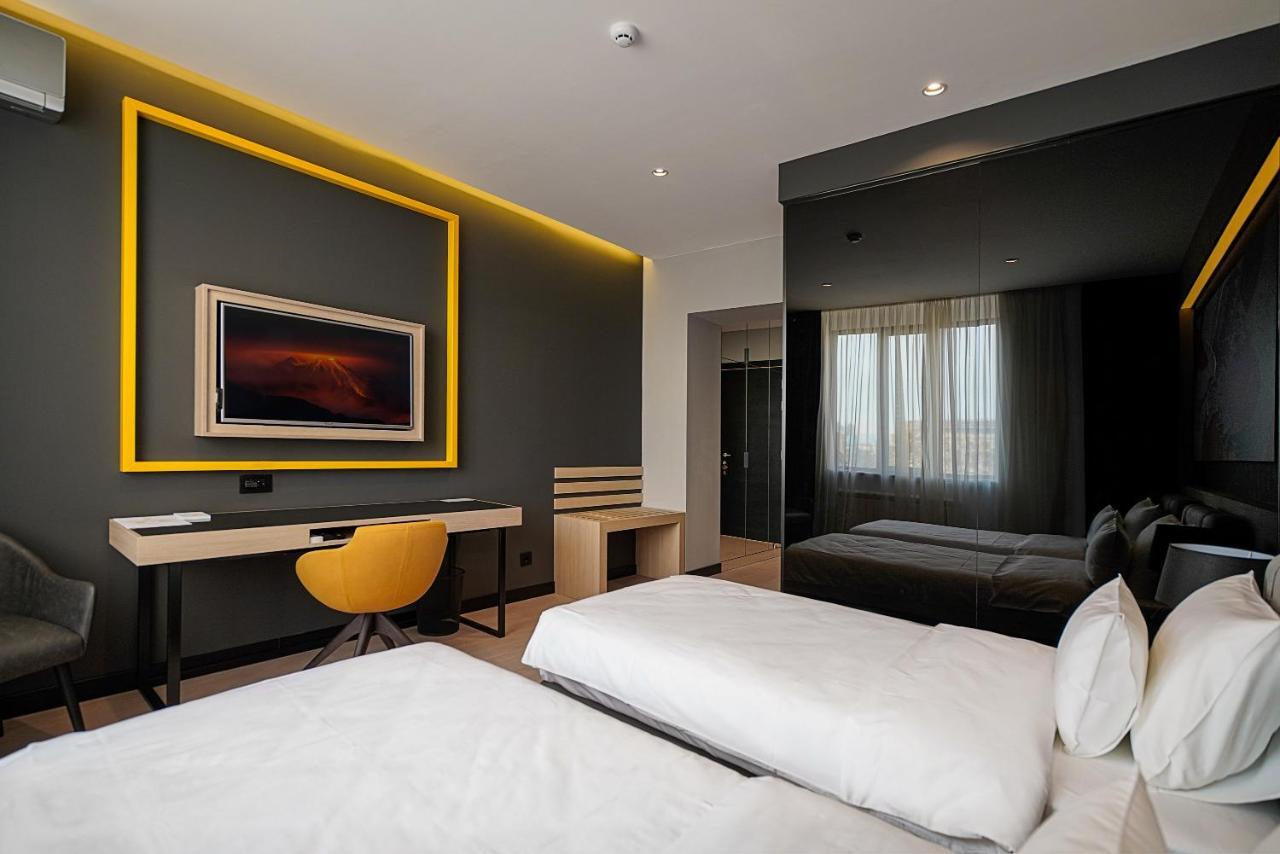 Maccani Black Luxury Suites Belgrade Luaran gambar