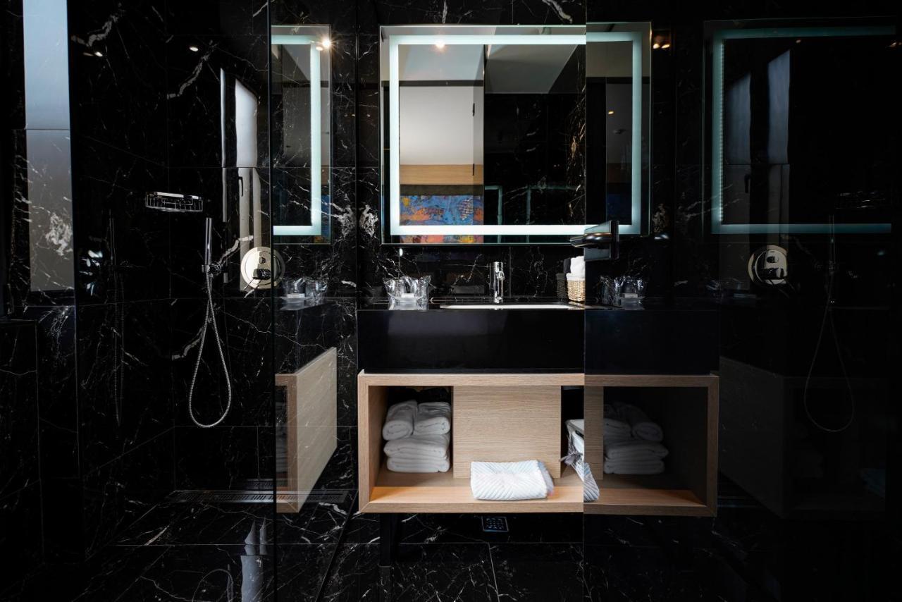 Maccani Black Luxury Suites Belgrade Luaran gambar